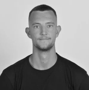 Denis Plichta – profilová fotografia na stránke Kontakt Svet Kontajnerov